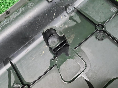 Кожух замка капота левый Hongqi HS5 (2019-н.в.)