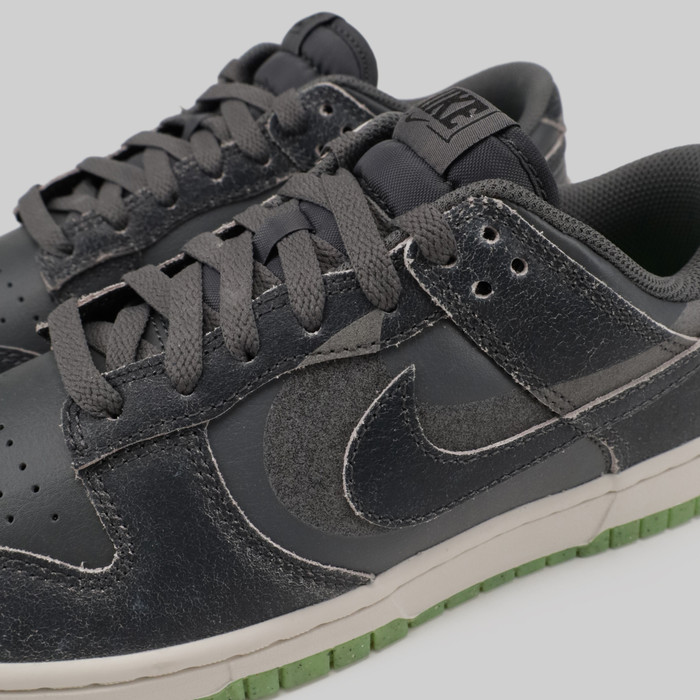Кроссовки Nike Dunk Low Retro PRM Halloween артикул:DQ7681-001 - купить в магазине Дайс