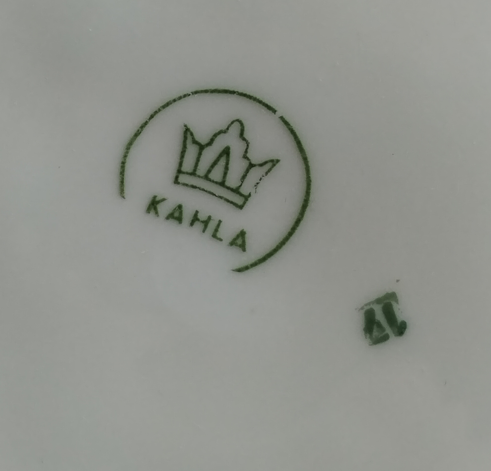 Чайник, кофейник фарфоровый из сервиза "Мадонна", Kahla GDR, люстр, изображение, золочение, винтаж времён 1970-1990 гг