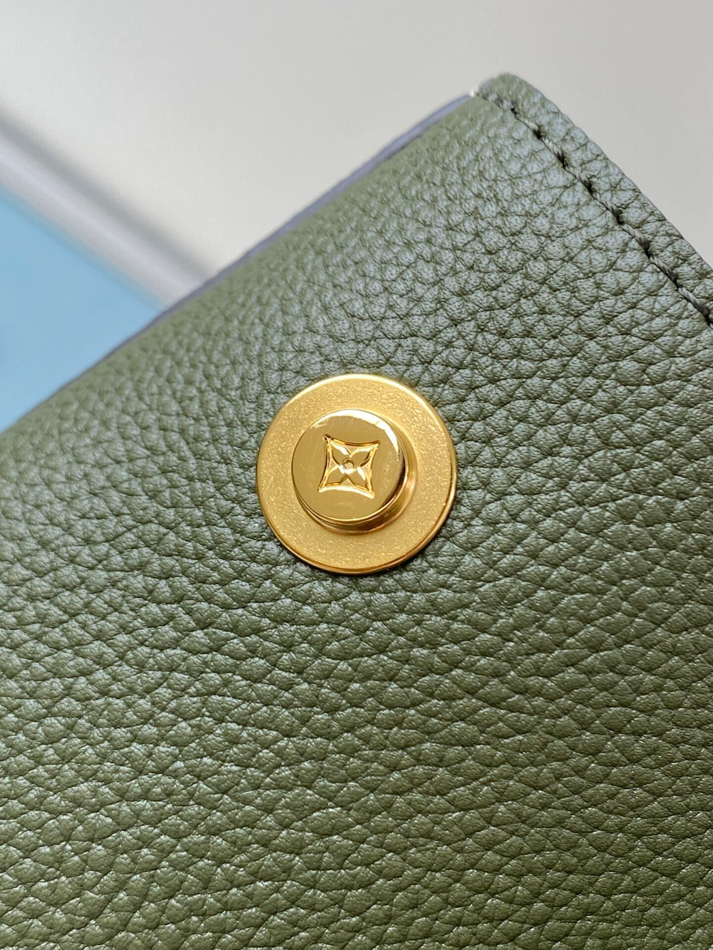 Louis Vuitton Fold Tote MM