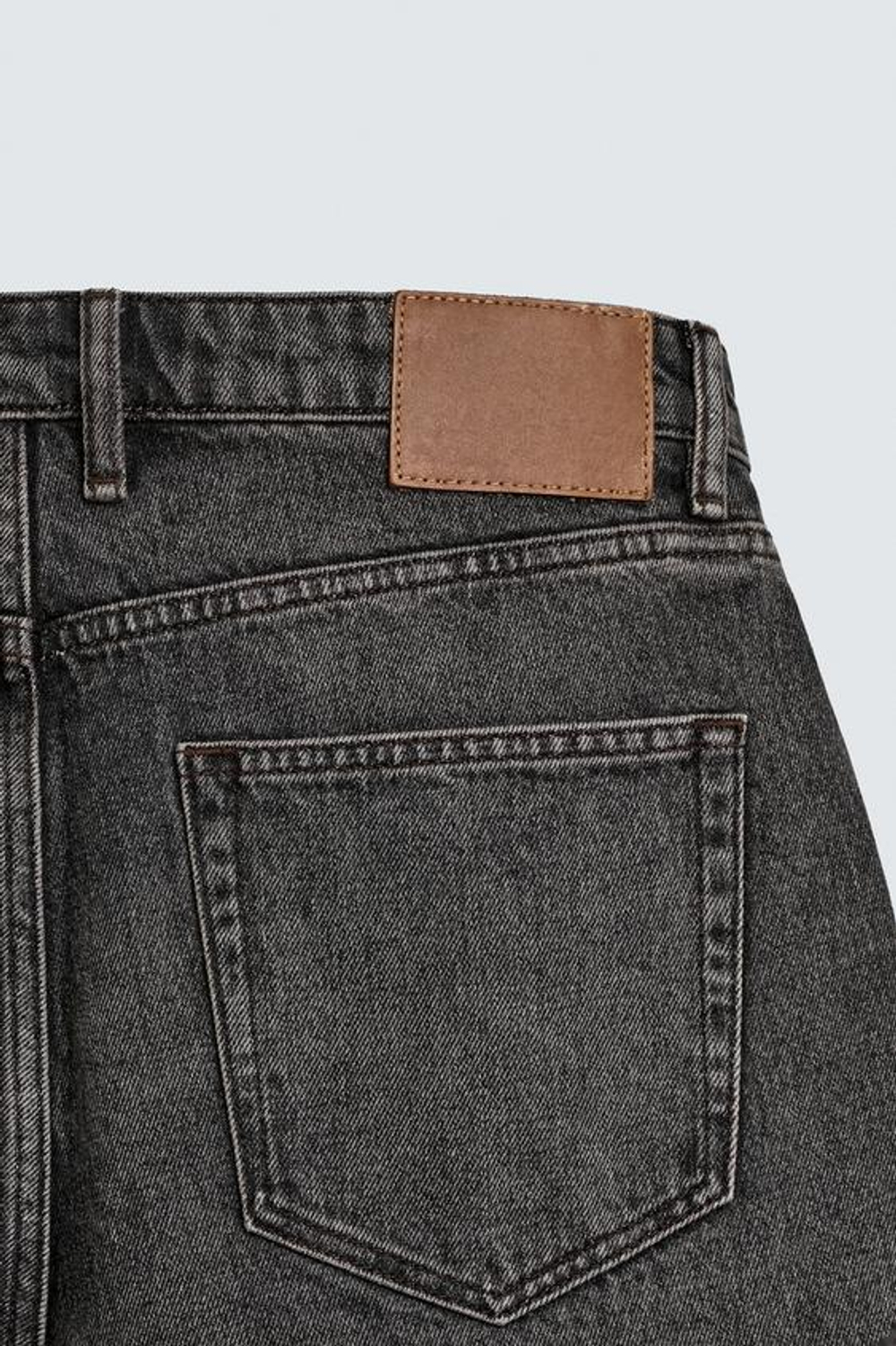 ZARA ДЖИНСОВЫЕ ШОРТЫ RELAXED FIT, ТЕМНО-СЕРЫЙ