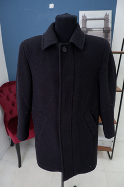 Пальто классическое 46 размер