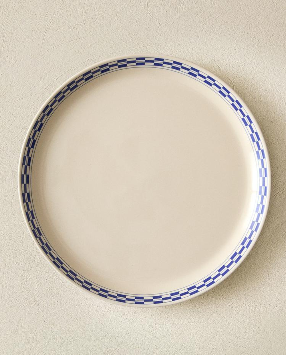 ZARA HOME ТАРЕЛКА ИЗ КЕРАМИКИ С УЗОРОМ В КЛЕТКУ, ЭКРЮ