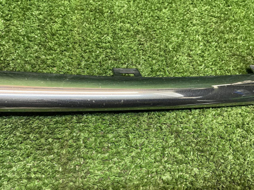 Молдинг решетки радиатора Mercedes V W447 (14-нв)