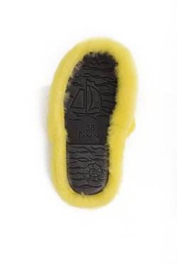 открытые меховые домашние тапочки