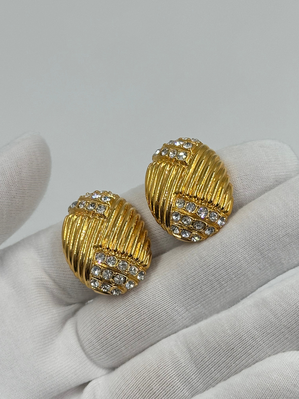 Клипсы с кристаллами Joan Rivers