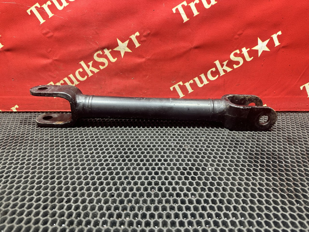 Стойка заднего стабилизатора 2023г