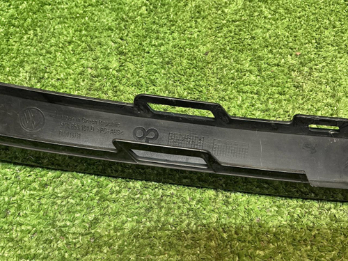 Накладка переднего бампера левая VW Tiguan 2 20-нв