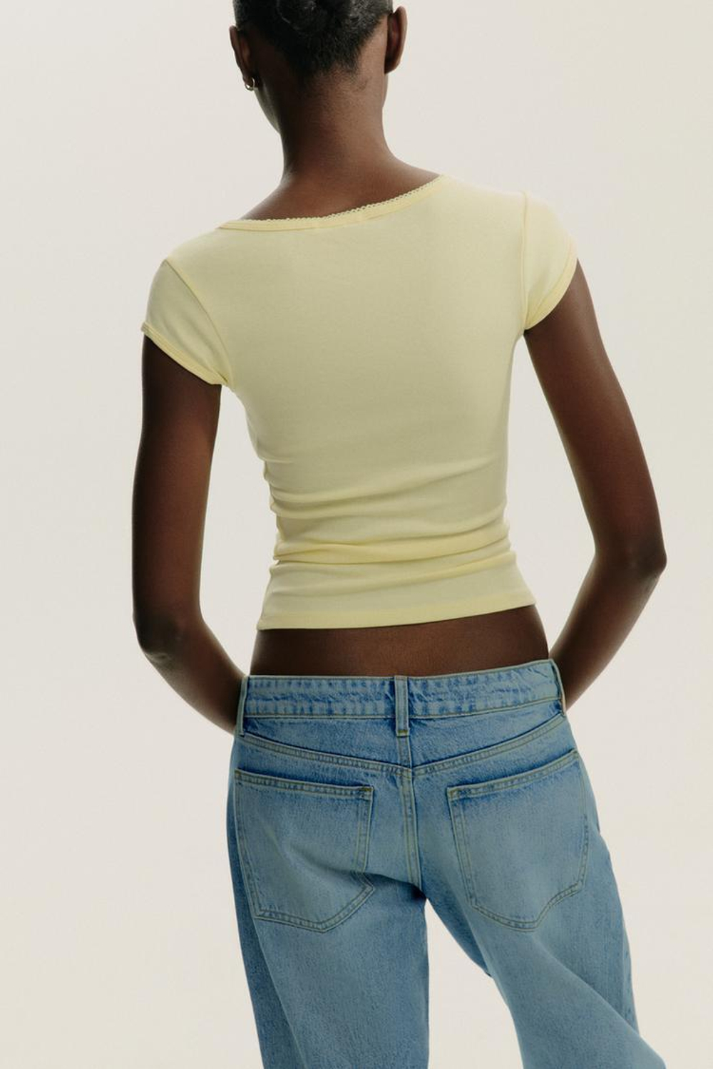 ZARA ФУТБОЛКА ИЗ ХЛОПКА И МОДАЛА, ЖЕЛТЫЙ