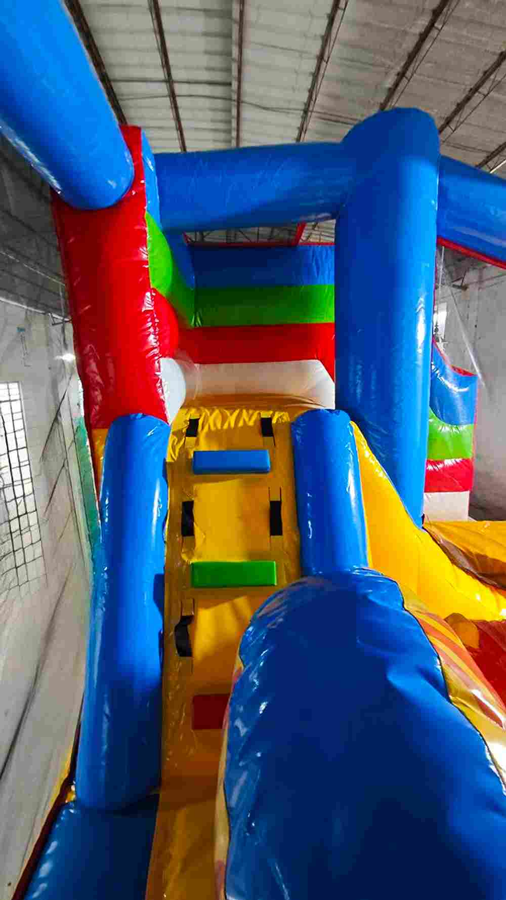 Коммерческий надувной батут «Поход в цирк» с горкой, 4*3,5*2,6 м.