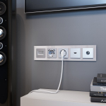 Рамка на 5 постов Favorit (дымчатый,стекло)