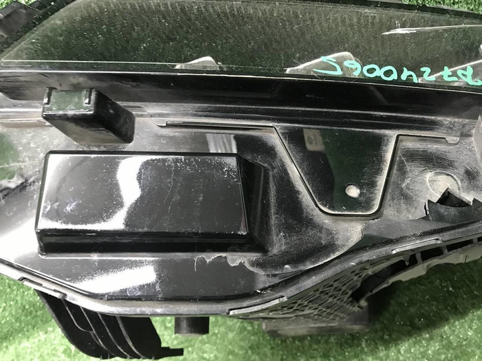 Битая Фара правая Zeekr 009 (2022-н.в.) LED