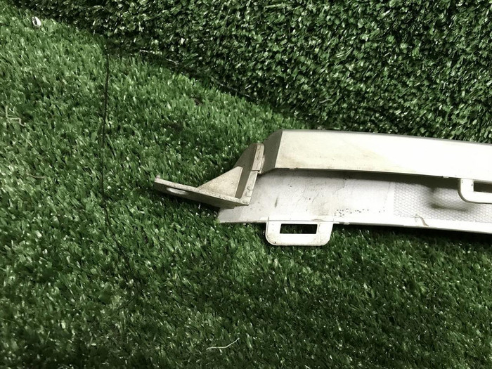 Молдинг решетки радиатора Geely Coolray (19-24)