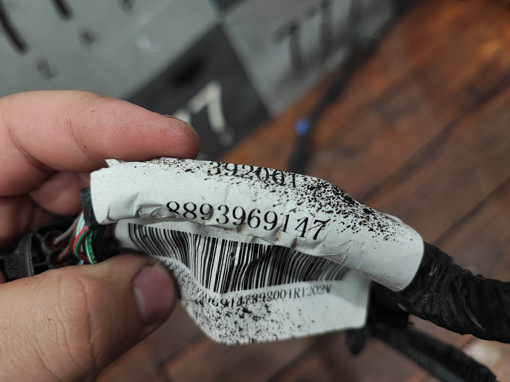 Проводка заднего бампера Geely Tugella 19-нв Б/У Оригинал 7035056400