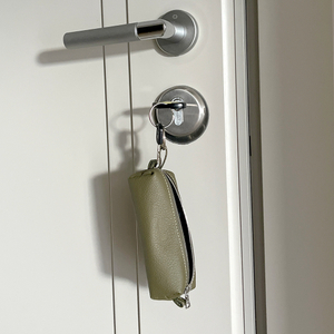 Ключница Coffre из кожи теленка зеленого цвета