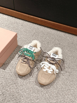 Miu Miu x New Balance 530 Sneaker