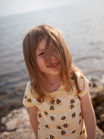 Футболка для девочек Mjölk Bee