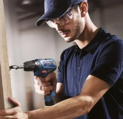 Шуруповерт BOSCH GSR 120-LI( БЕЗ АККУМУЛЯТОРОВ И З/У В ЧЕМОДАНЕ )