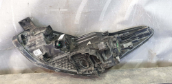 Фара правая галоген Kia Sportage 4 (QL) 16-18 Б/У Оригинал 92102f1010