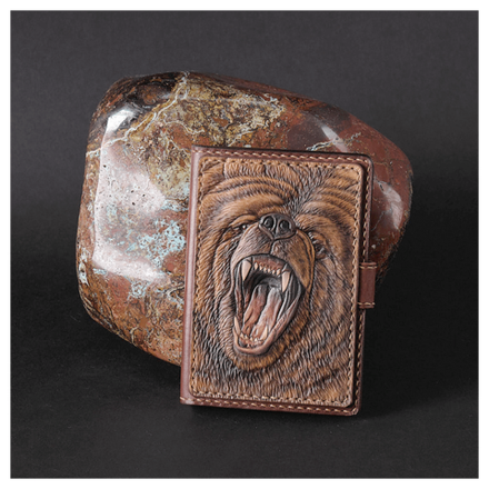 Чехол на паспорт «Медведь» коричневый