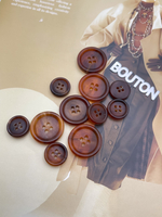 Пуговицы на прокол натуральный рог светло-коричневые (полупрозрачные)