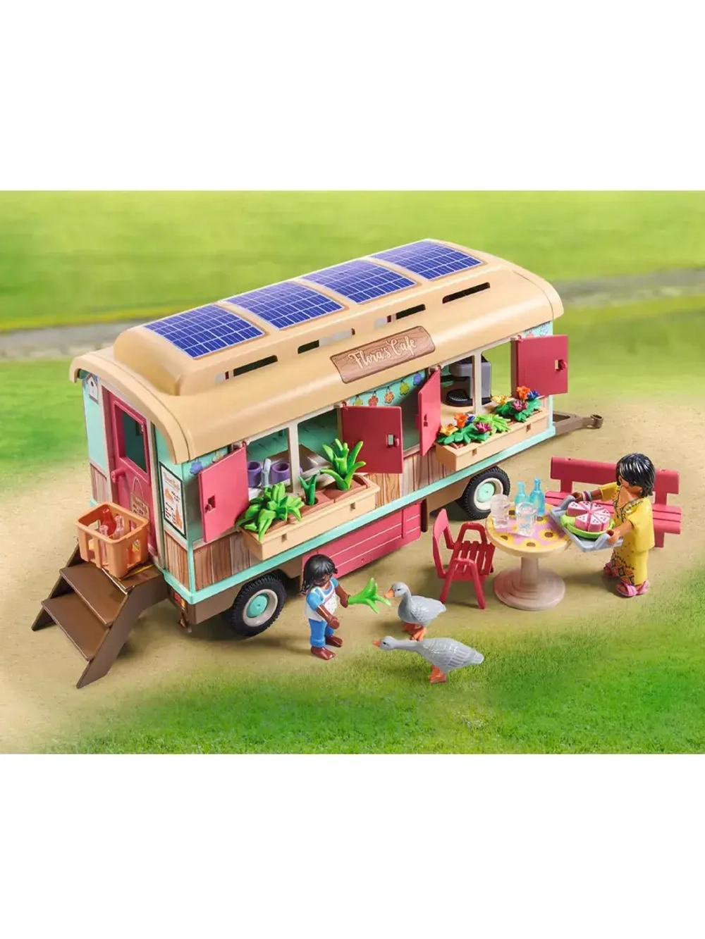 Набор Уютное кафе в поезде с огородом Playmobil 71441