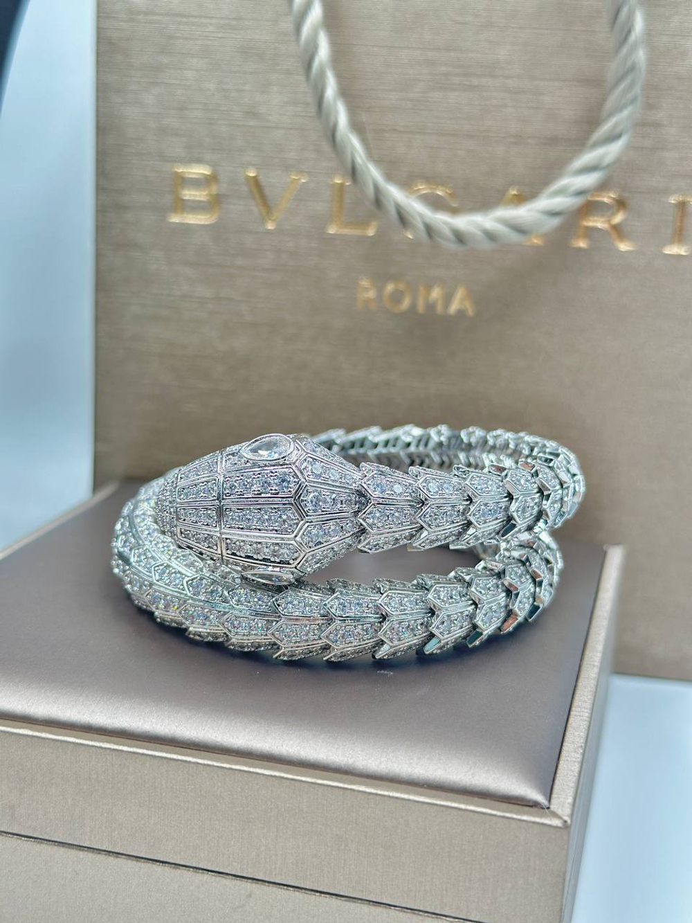 Браслет Bvlgari широкий