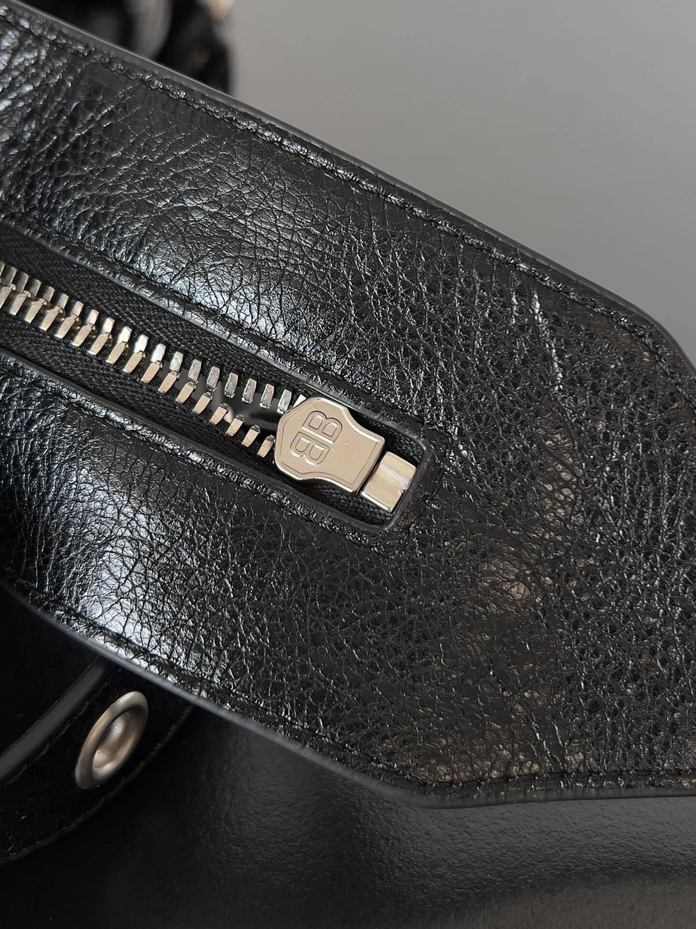 Balenciaga Neo Cagole City Bag 38 cm