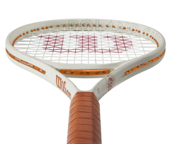 Теннисная ракетка Wilson Clash 100 V3.0 Roland Garros + струны