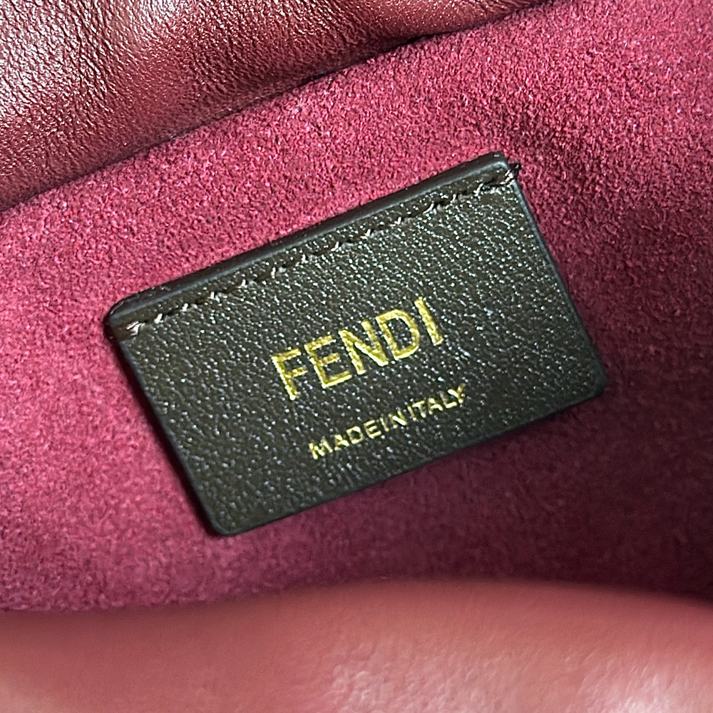 Fendi Small Mamma Baguette 16 cm