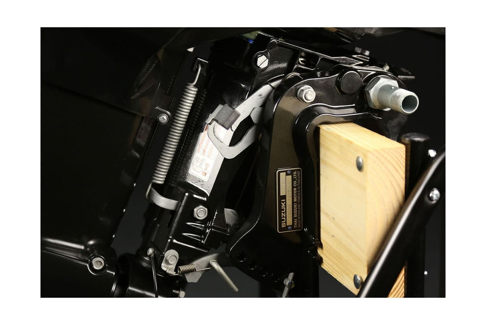 2х-тактный лодочный мотор SUZUKI DT30L