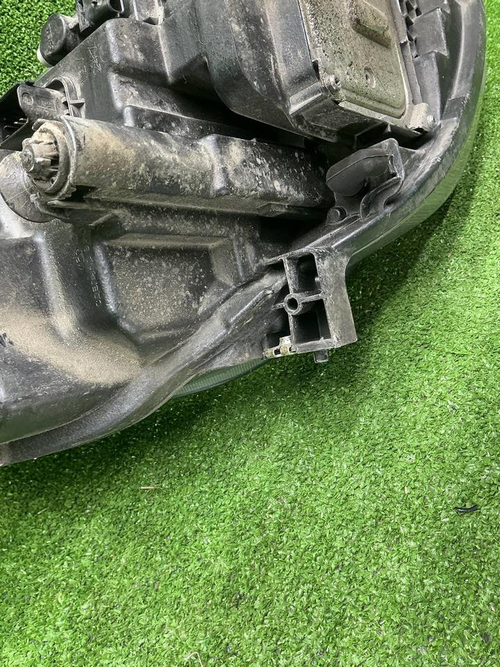 Фара левая Lada Vesta (2022-н.в.) LED