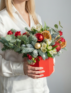 Цветочная композиция «Зимний сад»