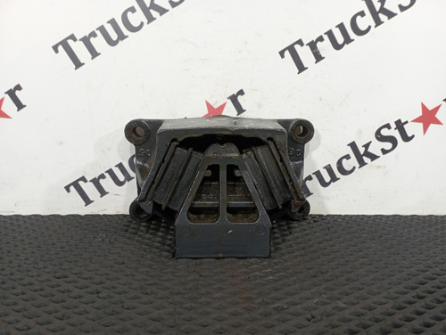 Подушка двигателя задняя