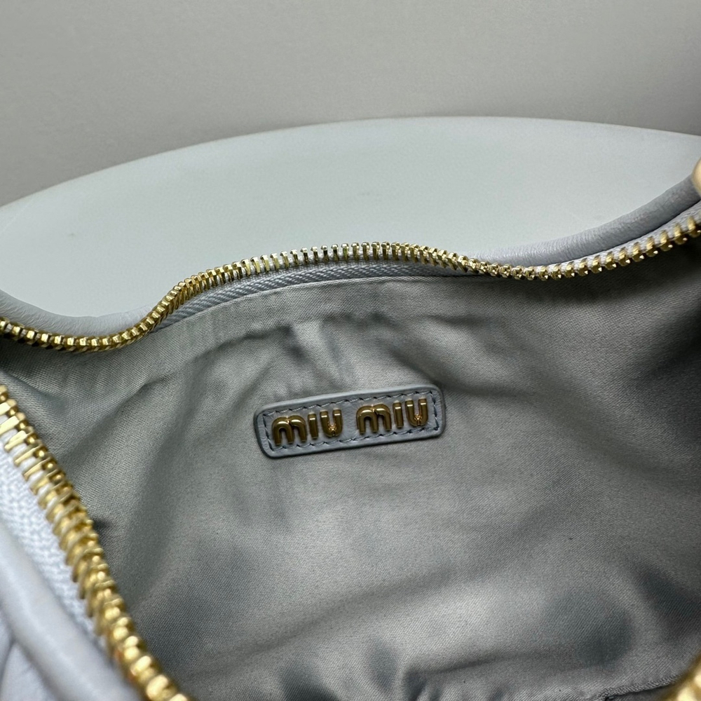 Miu Miu Wander Hobo Bag 20 cm