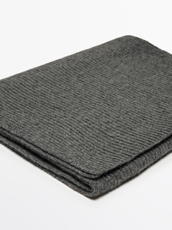 Massimo Dutti Шарф из 100% кашемира в рубчик, жемчужно-серый