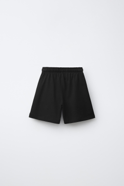 ZARA КОМПЛЕКТ ИЗ ФУТБОЛКИ И ШОРТОВ, ЧЕРНЫЙ