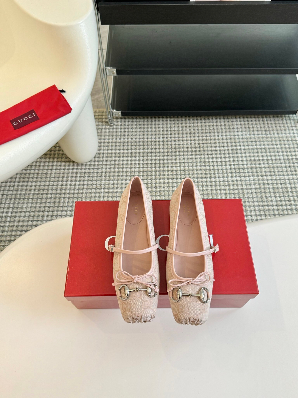 Gucci Flat