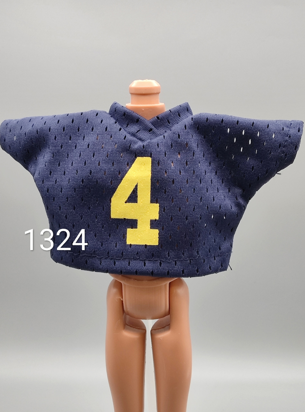 Одежда для куклы Барби Кен футболка 01324