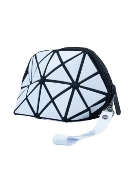 COSMETIC BAG - РОМБОВИДНАЯ КОСМЕТИЧКА ПЕНАЛ БЕЛАЯ COSMETIC BAG WHITE, 1 ШТ.