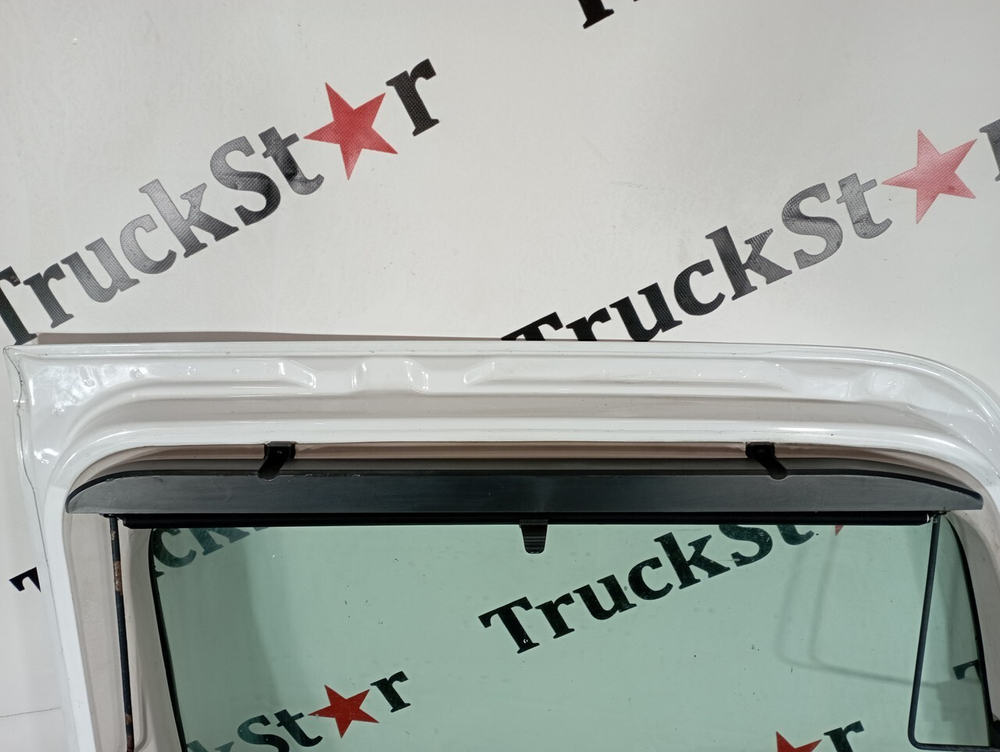 Дверь левая 2022г.