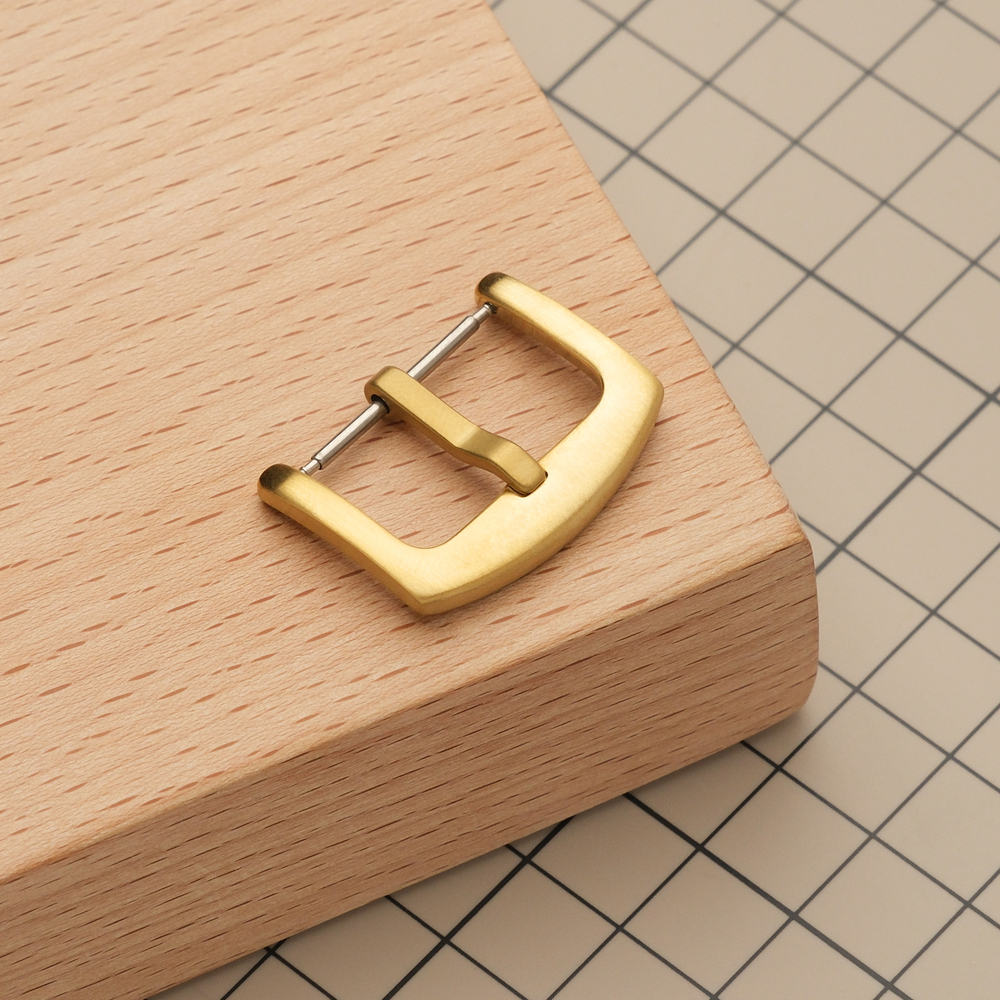 Широкая застежка, цвет золото