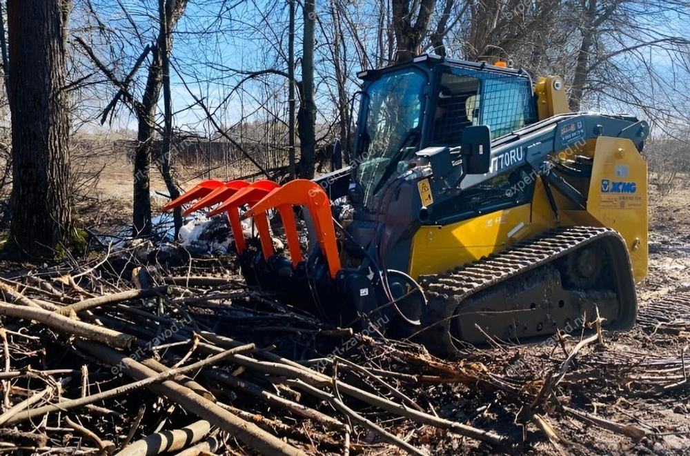 Захват вилочный на Телескопический мини-погрузчик Bobcat