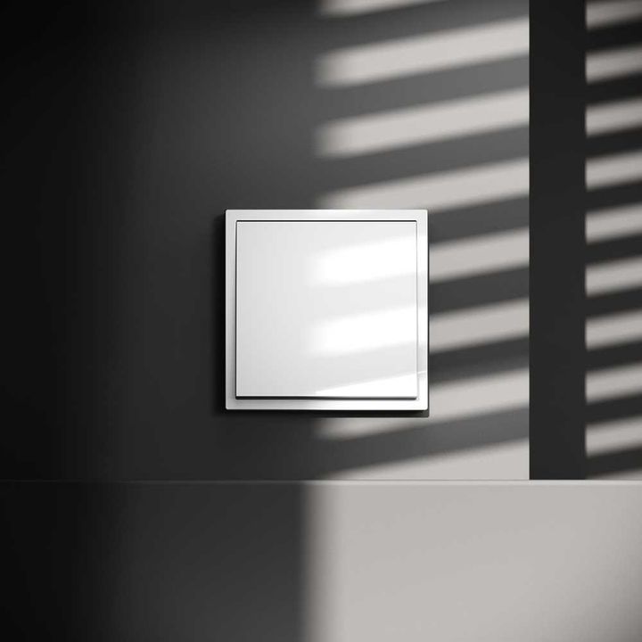 Заглушка Voltum S70 с суппортом, (белый глянцевый) VLS080101