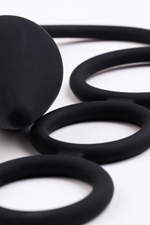 Тройное эрекционное кольцо с анальным хвостом Drop S-size (Цвет: черный)