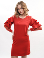 Платье с воланами на рукавах