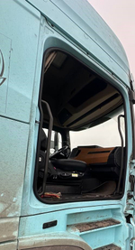 Shacman (Shaanxi) SX* 4x2 Седельный тягач SX4188YY381 (Дизельный, 12,5 л, 473 л.с., МТ)