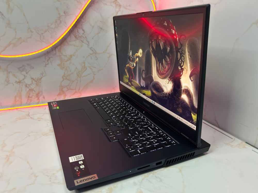 Ноутбук Lenovo Legion 5 17ACH6H (82JY0033RU) 17.3"/AMD Ryzen 7 5800H/RAM 16GB/SSD 1024GB/GeForce RTX 3070 8GB/1920*1080/IPS 144Hz/Windows 10/Подсветка кл-ры: LED/черный