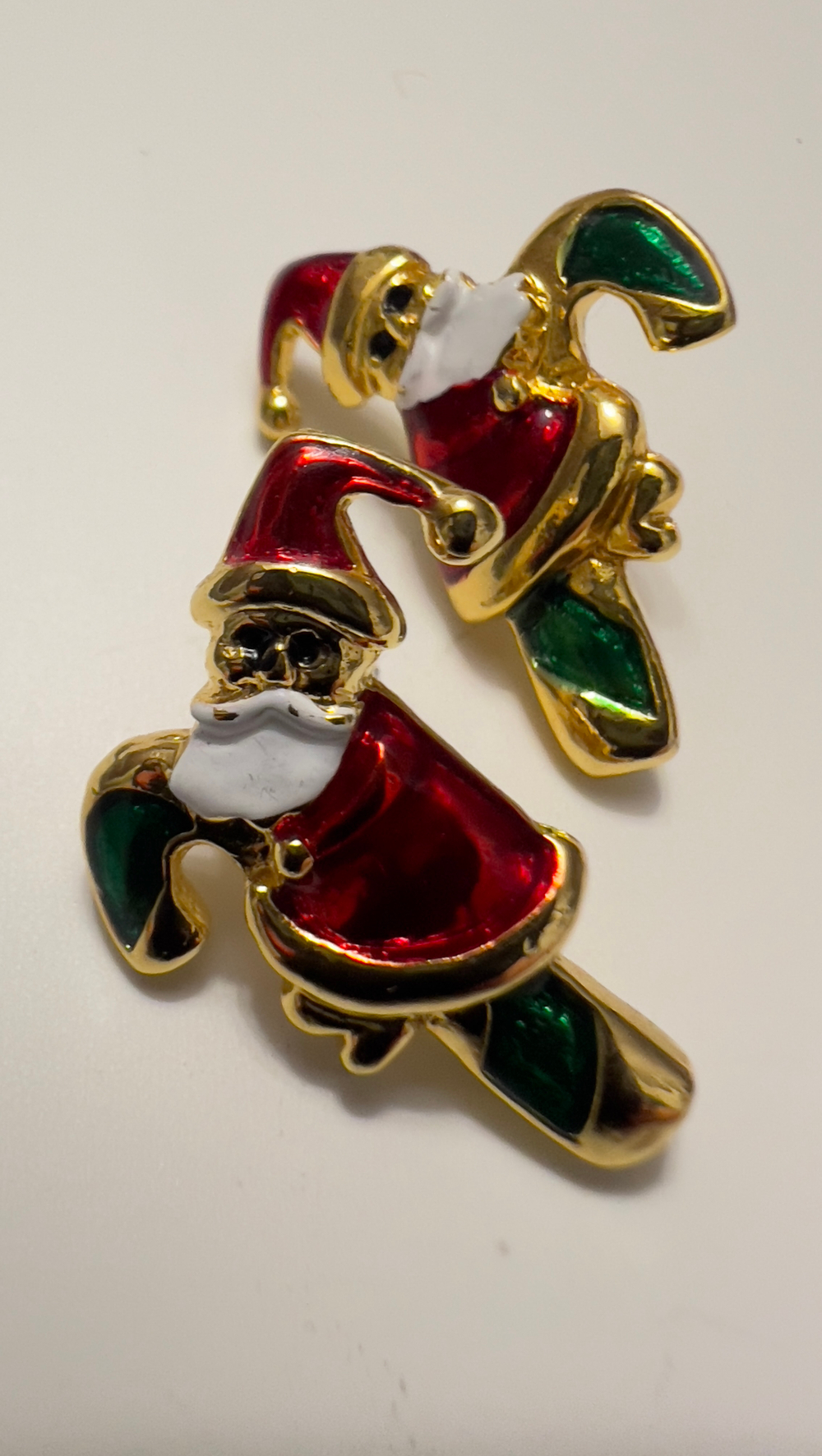 Новогодние серьги пусеты с сантой