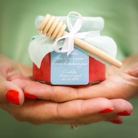 Бонбоньерка с крем-медом на свадьбу с веретеном, 140 грамм